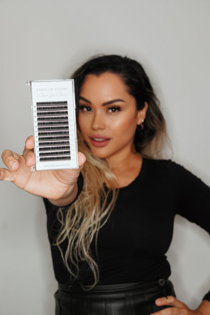 Cashmere "Fluffy" Volume Lashes - Eyeglam Studio Beauty 