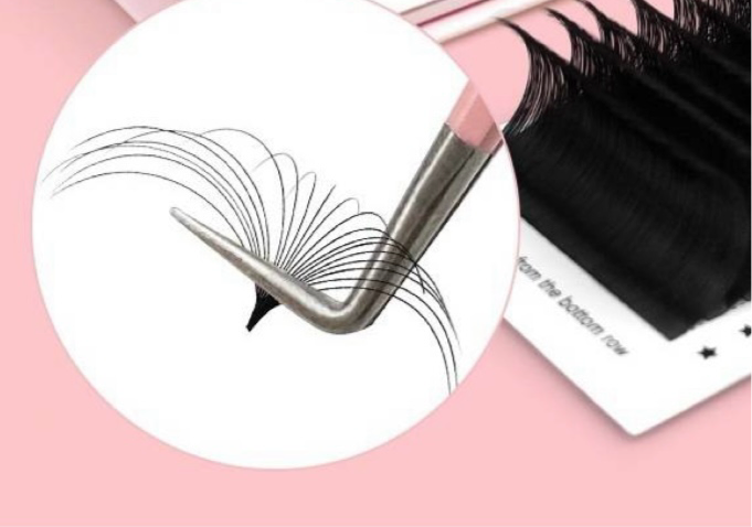 Cashmere "Fluffy" Volume Lashes - Eyeglam Studio Beauty 