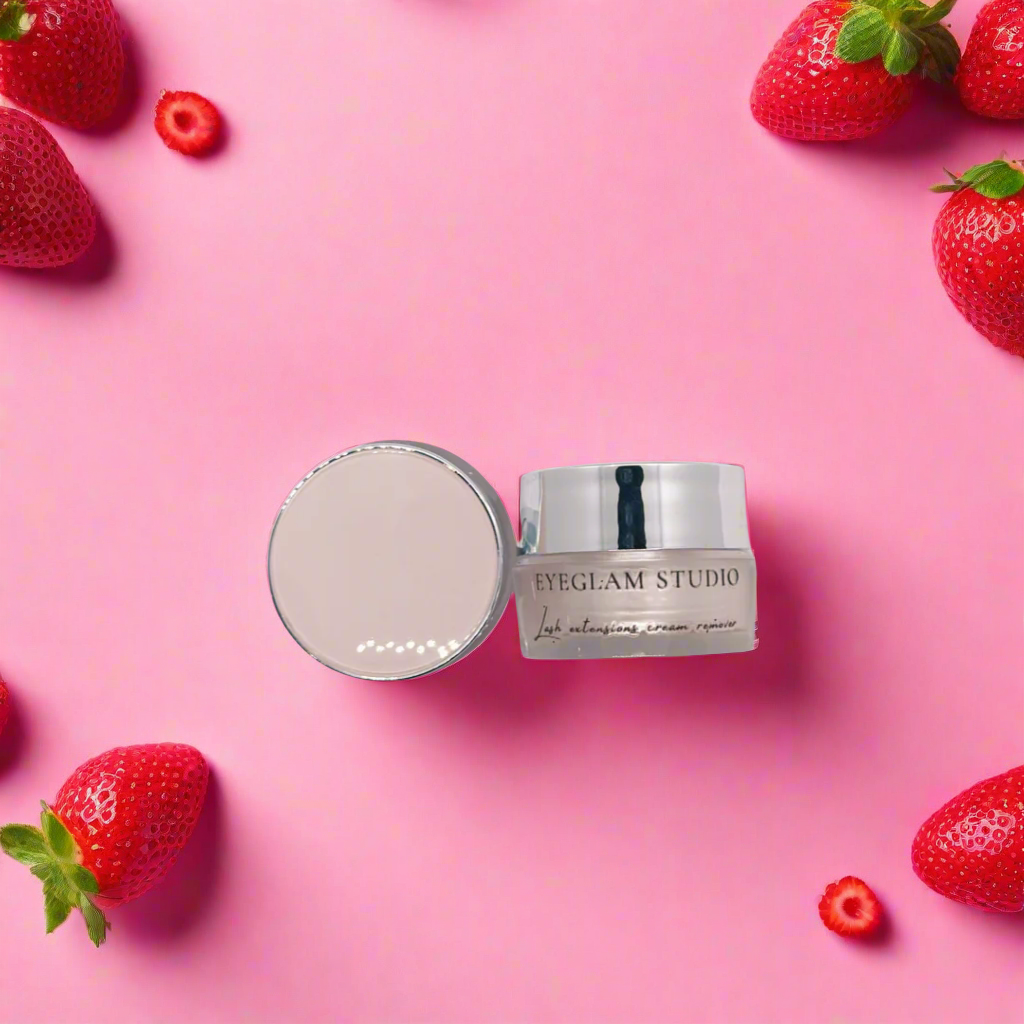 Strawberry jelly lash remover